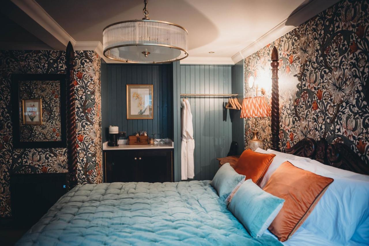 Roslyn House Hotel โทเบอร์โมรี ภายนอก รูปภาพ