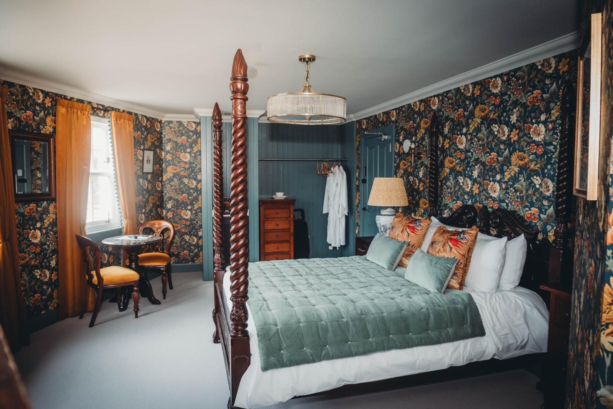 Roslyn House Hotel โทเบอร์โมรี ภายนอก รูปภาพ