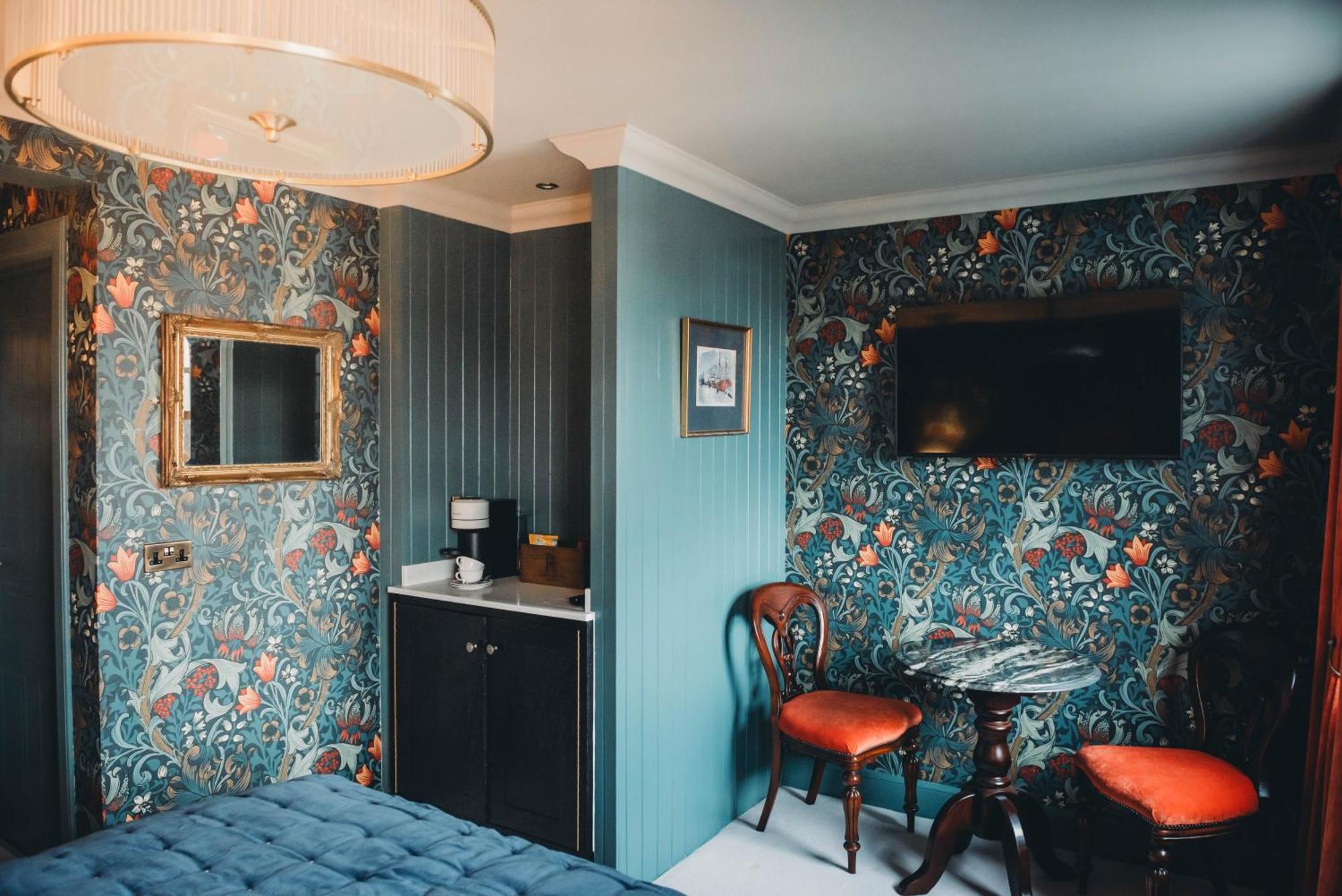 Roslyn House Hotel โทเบอร์โมรี ภายนอก รูปภาพ
