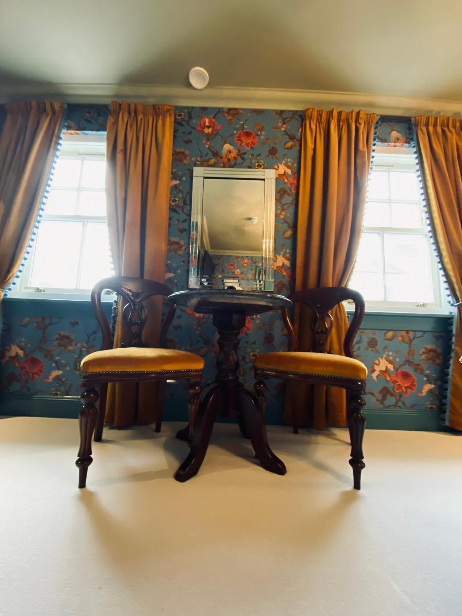 Roslyn House Hotel โทเบอร์โมรี ภายนอก รูปภาพ